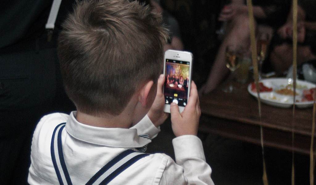 Sollten Kinderfotos auf Facebook gepostet werden