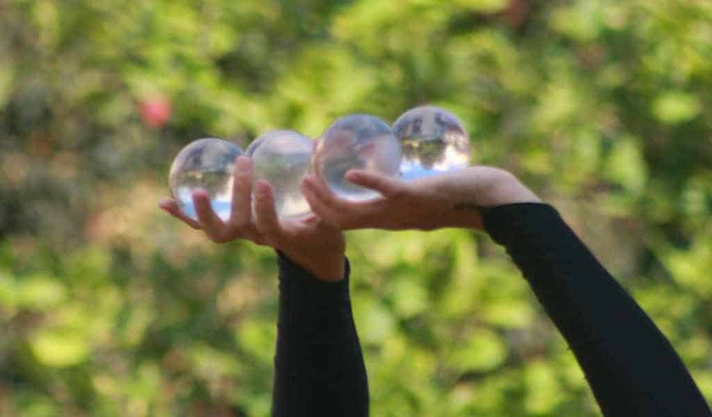 richtige prioritäten setzen ist wie jonglieren mit glaskugeln