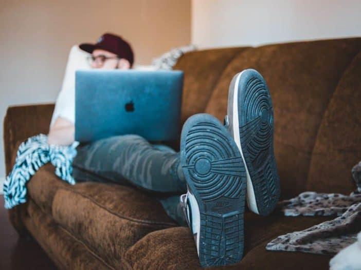 von der couch hochkommen und Sport in den Alltag integrieren