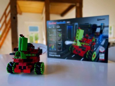 Konstruieren statt Social Media – unser fischertechnik Smarttech Robotics Review